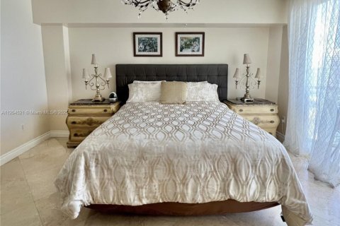 Снять в аренду кондоминиум в Санни-Айлс-Бич, Флорида 2 спальни, 159.33м2, № 2034921 - фото 8