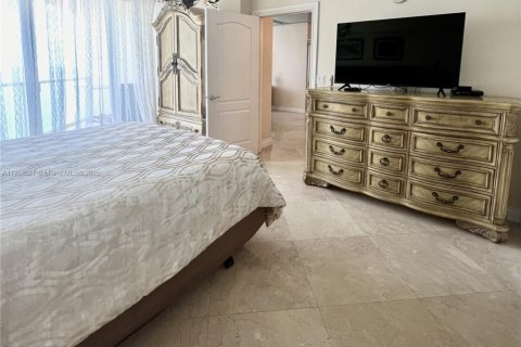 Снять в аренду кондоминиум в Санни-Айлс-Бич, Флорида 2 спальни, 159.33м2, № 2034921 - фото 10