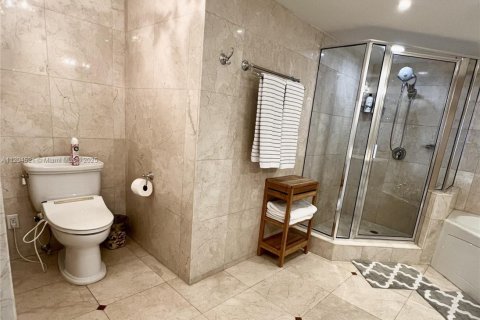 Снять в аренду кондоминиум в Санни-Айлс-Бич, Флорида 2 спальни, 159.33м2, № 2034921 - фото 15