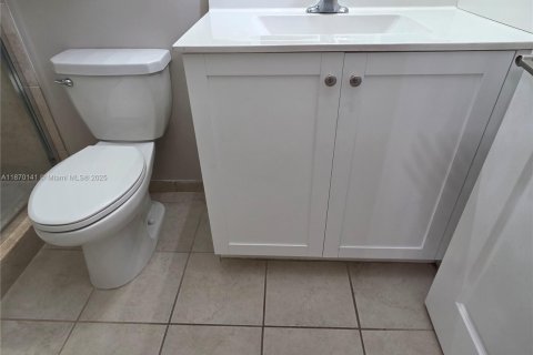 Снять в аренду таунхаус в Хомстед, Флорида 3 спальни, 143.44м2, № 1922532 - фото 19