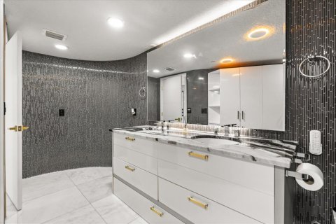 Condo in Orlando, Florida, 3 bedrooms № 2118626 - photo 27