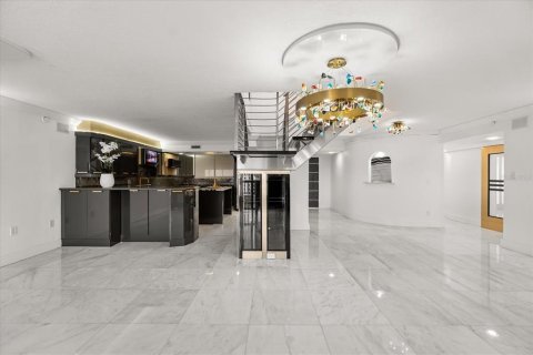 Condo in Orlando, Florida, 3 bedrooms № 2118626 - photo 13