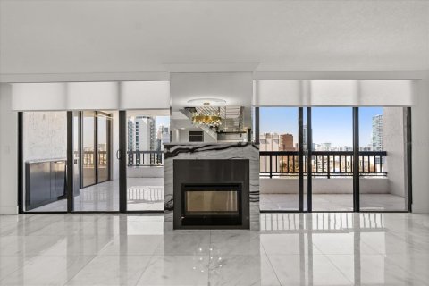 Condo in Orlando, Florida, 3 bedrooms № 2118626 - photo 11