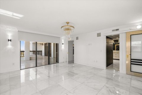 Condo in Orlando, Florida, 3 bedrooms № 2118626 - photo 9