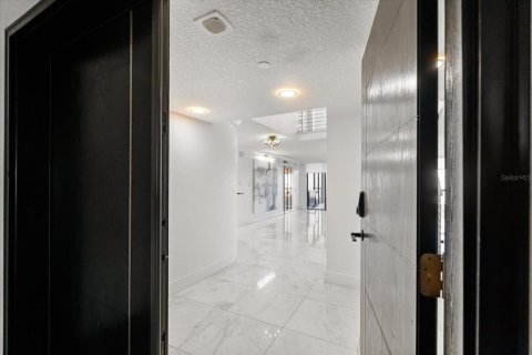 Condo in Orlando, Florida, 3 bedrooms № 2118626 - photo 6
