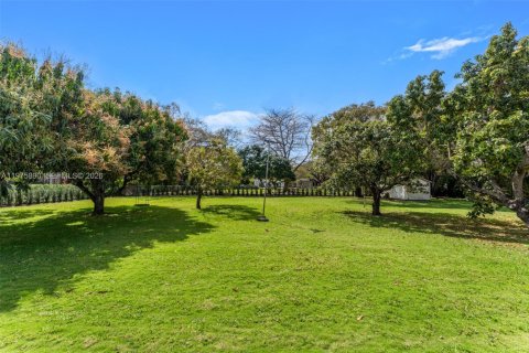 Купить виллу или дом в Пайнкрест, Флорида 5 спален, 446.02м2, № 2049521 - фото 20