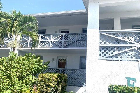 Condo in Englewood, Florida, 2 bedrooms  № 2280627 - photo 19
