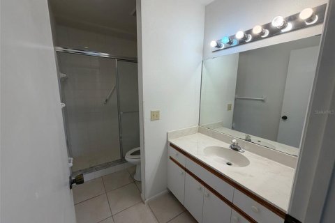 Condo in Englewood, Florida, 2 bedrooms  № 2280627 - photo 11