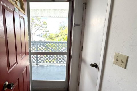 Condo in Englewood, Florida, 2 bedrooms  № 2280627 - photo 3