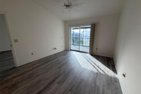 Condo in Englewood, Florida, 2 bedrooms  № 2280627 - photo 9