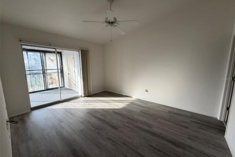 Condo in Englewood, Florida, 2 bedrooms  № 2280627 - photo 7