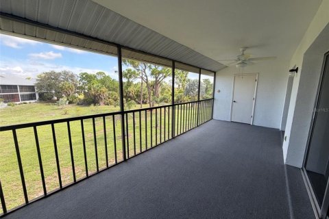 Condo in Englewood, Florida, 2 bedrooms  № 2280627 - photo 16