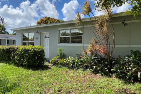 House in Miami, Florida 3 bedrooms, 94.02 sq.m. № 1948858 - photo 2