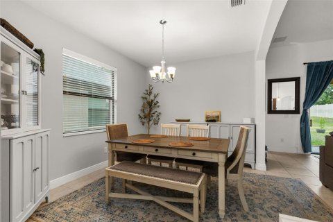 House in Seffner, Florida 4 bedrooms, 178.47 sq.m. № 2117818 - photo 7