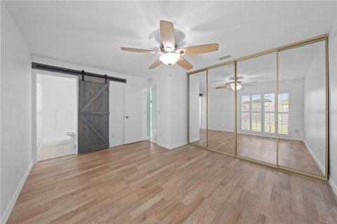 House in West Melbourne, Florida 2 bedrooms, 113.81 sq.m. № 2229947 - photo 24