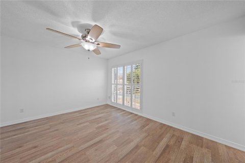 House in West Melbourne, Florida 2 bedrooms, 113.81 sq.m. № 2229947 - photo 23