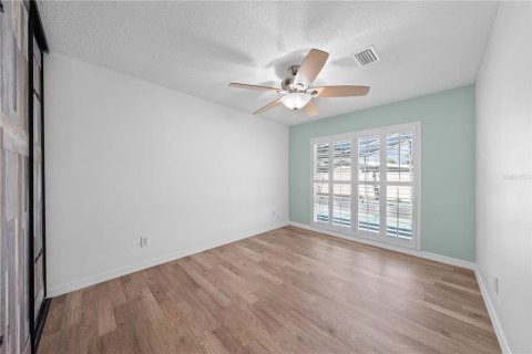 House in West Melbourne, Florida 2 bedrooms, 113.81 sq.m. № 2229947 - photo 21