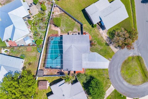 House in West Melbourne, Florida 2 bedrooms, 113.81 sq.m. № 2229947 - photo 3