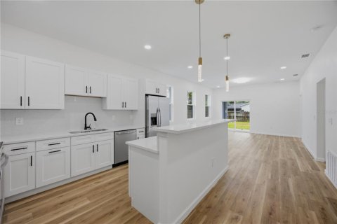 Casa en venta en Tampa, Florida, 4 dormitorios, 137.96 m2 № 2425840 - foto 10