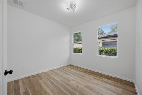 Casa en venta en Tampa, Florida, 4 dormitorios, 137.96 m2 № 2425840 - foto 24