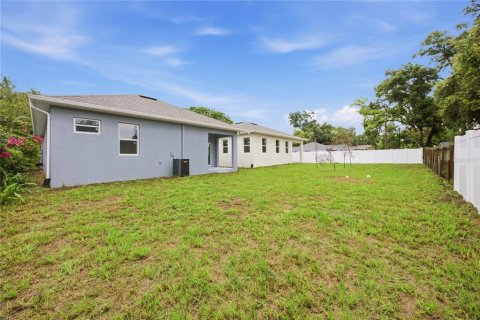 Casa en venta en Tampa, Florida, 4 dormitorios, 137.96 m2 № 2425840 - foto 29