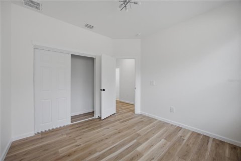 Casa en venta en Tampa, Florida, 4 dormitorios, 137.96 m2 № 2425840 - foto 21
