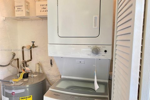 Copropriété à louer à Coconut Creek, Floride: 1 chambre, 66.7 m2 № 1976897 - photo 13