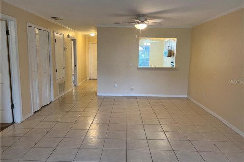 Copropriété à louer à Winter Springs, Floride: 2 chambres, 105.17 m2 № 2433227 - photo 7