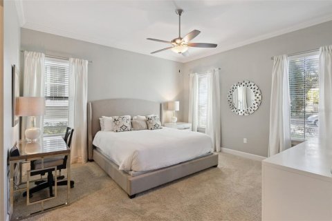 House in Four Corners, Florida 7 bedrooms, 365.85 sq.m. № 2108146 - photo 6