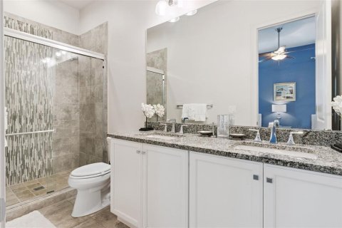 House in Four Corners, Florida 7 bedrooms, 365.85 sq.m. № 2108146 - photo 23