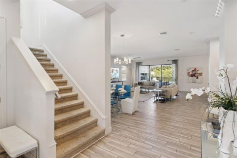 House in Four Corners, Florida 7 bedrooms, 365.85 sq.m. № 2108146 - photo 12