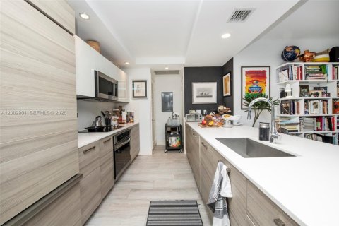 Condominio en venta en Miami, Florida, 2 dormitorios, 100.43 m2 № 2066440 - foto 11