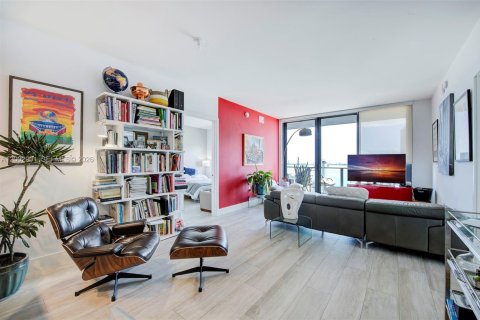 Condominio en venta en Miami, Florida, 2 dormitorios, 100.43 m2 № 2066440 - foto 3