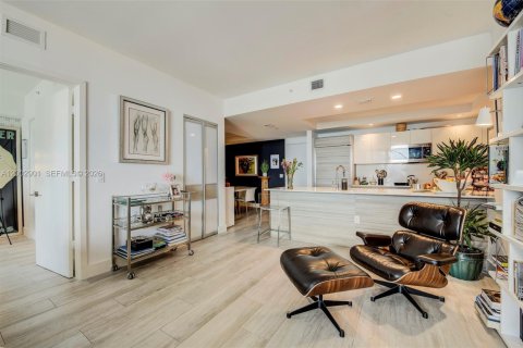 Condominio en venta en Miami, Florida, 2 dormitorios, 100.43 m2 № 2066440 - foto 8