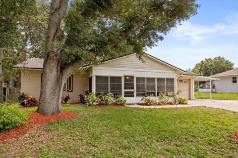 Casa en venta en Eustis, Florida, 2 dormitorios, 96.25 m2 № 1827692 - foto 3