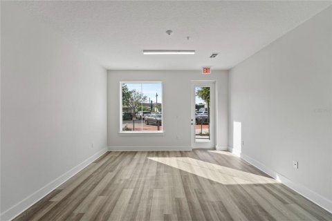 Commercial property in Oviedo, Florida № 1838954 - photo 5