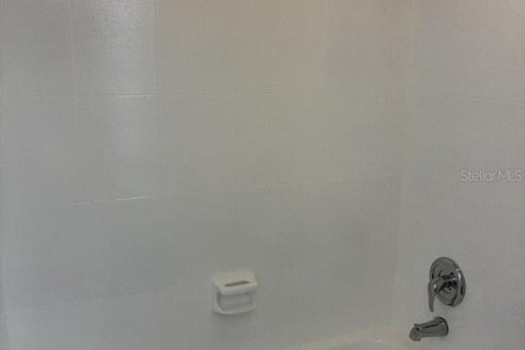 Touwnhouse à vendre à Tampa, Floride: 2 chambres, 92.07 m2 № 1910561 - photo 8