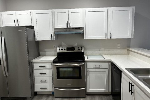 Touwnhouse à vendre à Tampa, Floride: 2 chambres, 92.07 m2 № 1910561 - photo 4