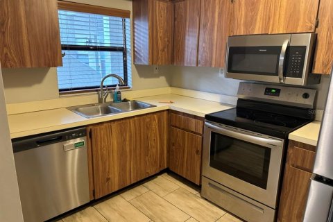 Condo in Largo, Florida, 1 bedroom  № 1791303 - photo 10