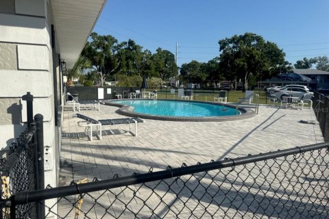 Condo in Largo, Florida, 1 bedroom  № 1791303 - photo 4