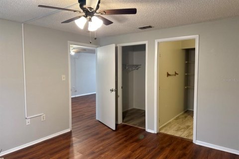 Condo in Largo, Florida, 1 bedroom  № 1791303 - photo 8