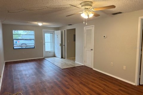 Condo in Largo, Florida, 1 bedroom  № 1791303 - photo 7