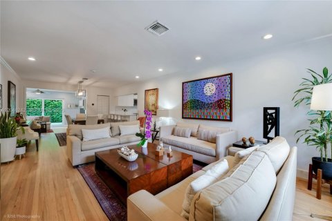 Villa ou maison à louer à Coral Gables, Floride: 3 chambres, 158.31 m2 № 2244758 - photo 16