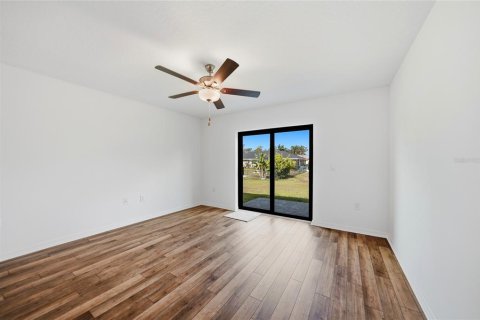 Casa en venta en Port Charlotte, Florida, 3 dormitorios, 120.03 m2 № 2132981 - foto 5