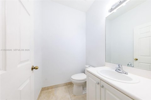 Touwnhouse à vendre à Miami, Floride: 3 chambres, 161 m2 № 2186163 - photo 11