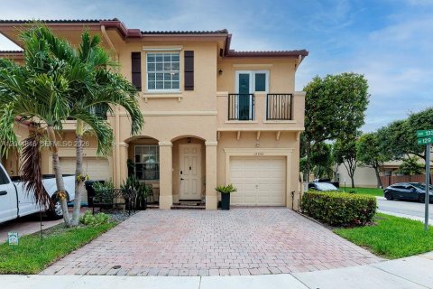 Touwnhouse à vendre à Miami, Floride: 3 chambres, 161 m2 № 2186163 - photo 28
