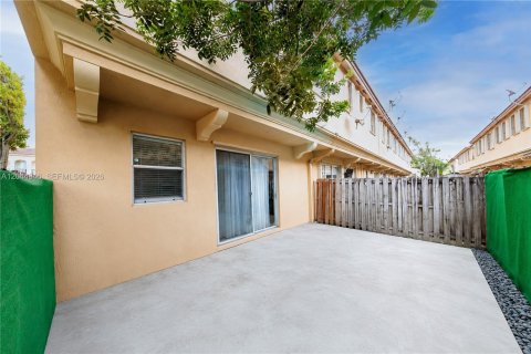 Touwnhouse à vendre à Miami, Floride: 3 chambres, 161 m2 № 2186163 - photo 23