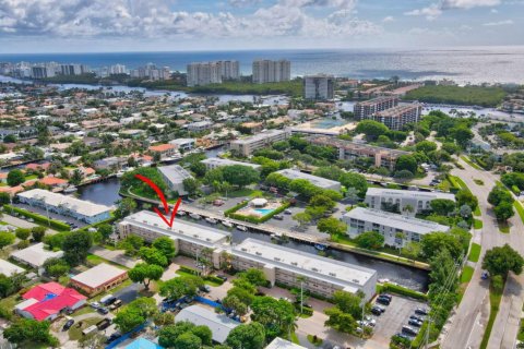 Copropriété à vendre à Boca Raton, Floride: 2 chambres, 91.79 m2 № 1231381 - photo 1