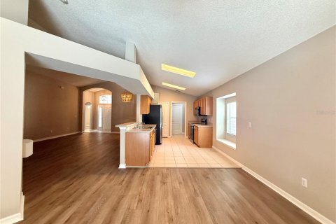 Casa en venta en Orlando, Florida, 4 dormitorios, 163.23 m2 № 1792066 - foto 12