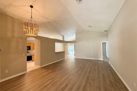 Casa en venta en Orlando, Florida, 4 dormitorios, 163.23 m2 № 1792066 - foto 5